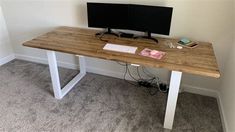 cheap desks that are easy to assemble